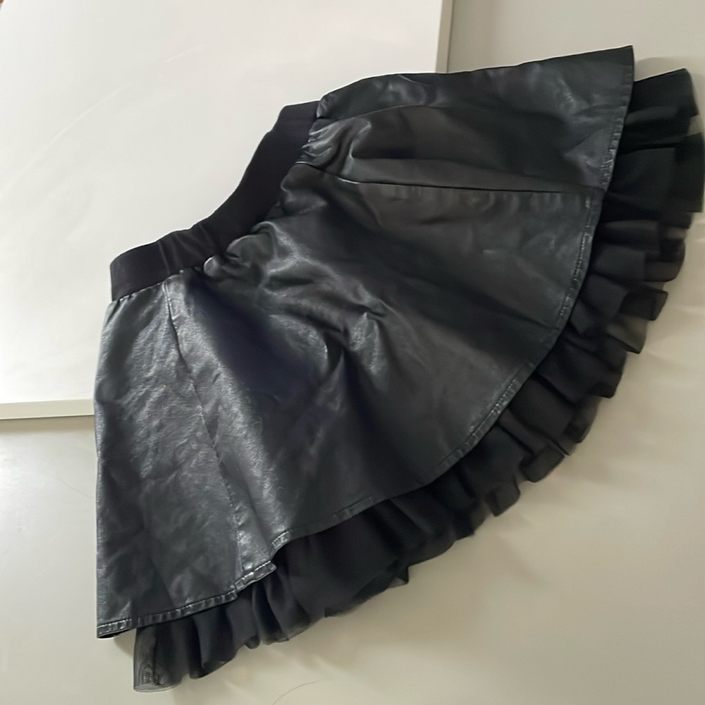 🔥 5/$25 - Faux leather skirt